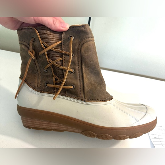 SPERRY 12M Saltwater Spray Wedge Waterproof Rain Duck Boots Ivory Brown Quarter - Picture 4 of 15